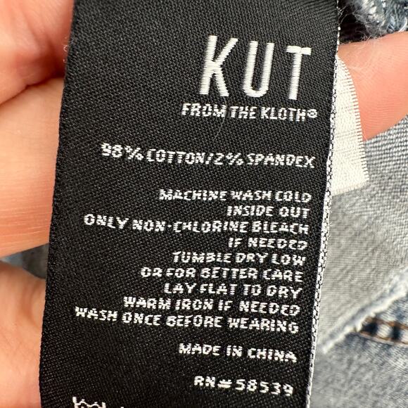KUT FROM THE KLOTH NWT Kara Denim Jean Jacket in Medium Standard Wash// XS - Picture 12 of 13